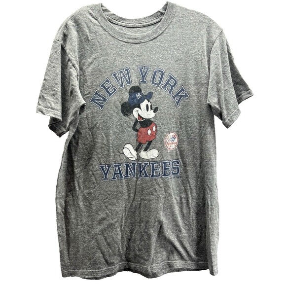 New York Yankees And Mickey Mouse T Shirt Sz M - Picture 1 of 6
